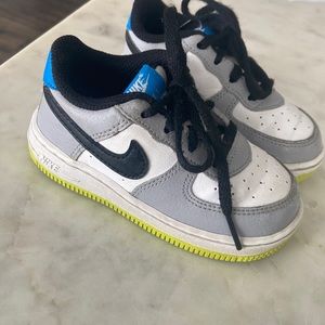 Nike toddler Air Force ones size 7